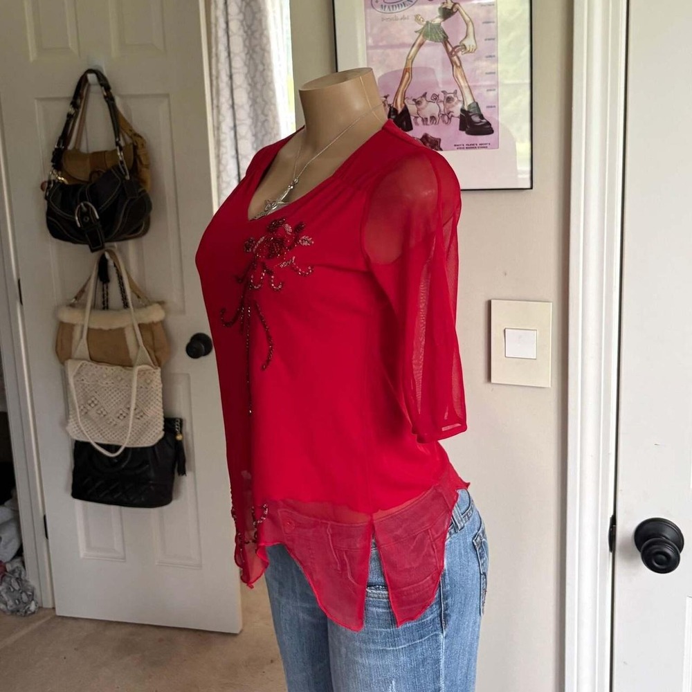 00s red floral beaded top (size M) - Picture 4 of 6